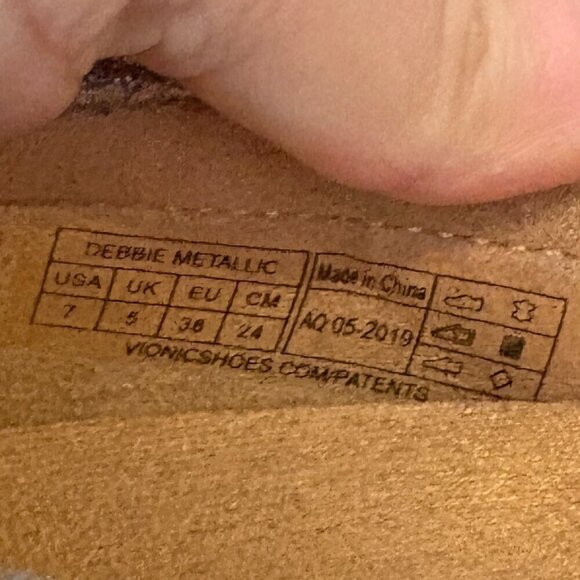 Vionic Debbie Metallic driver loafer shoes - Picture 6 of 6